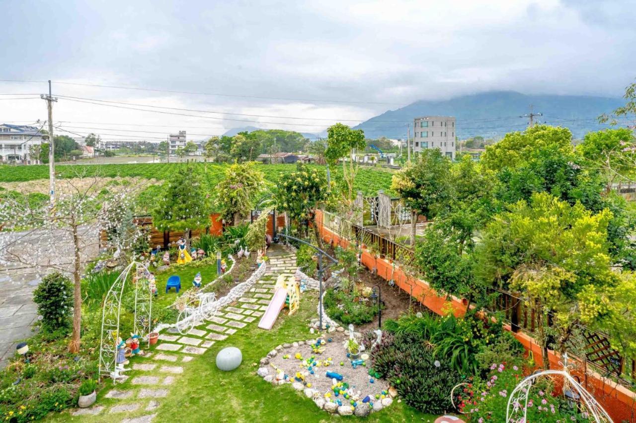 花蓮 達芙妮花園民宿 Цзянь Экстерьер фото